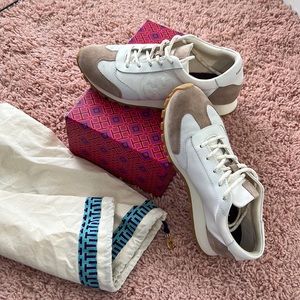Tory burch sneakers in excellent condition